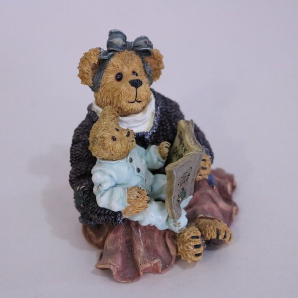 Boyds Bear Resin Momma Mcbearsley with Jordan book - Picture 3 of 5